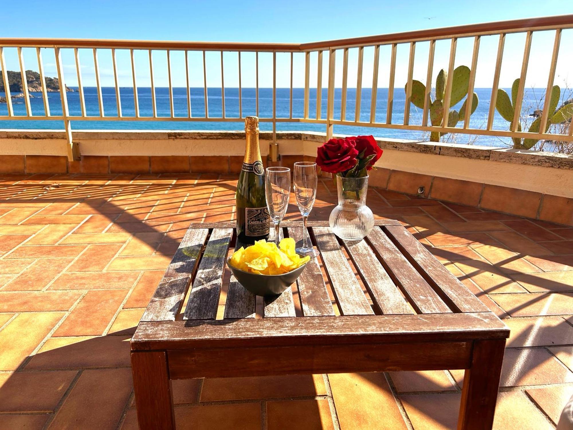 Charming Apartment In La Fosca Beach Palamos Luaran gambar